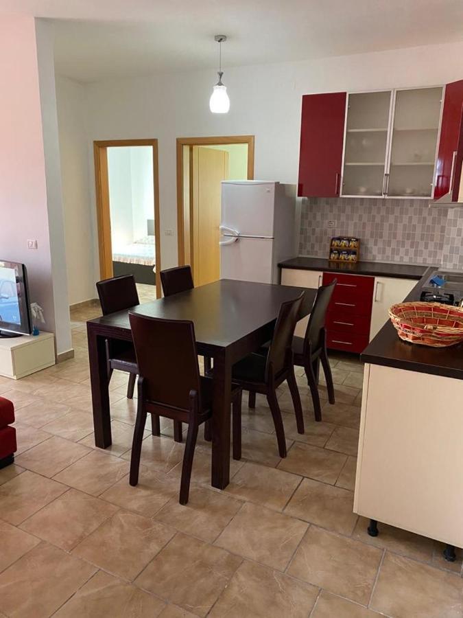 Agaraj Apartament Apartment Orikum Bagian luar foto